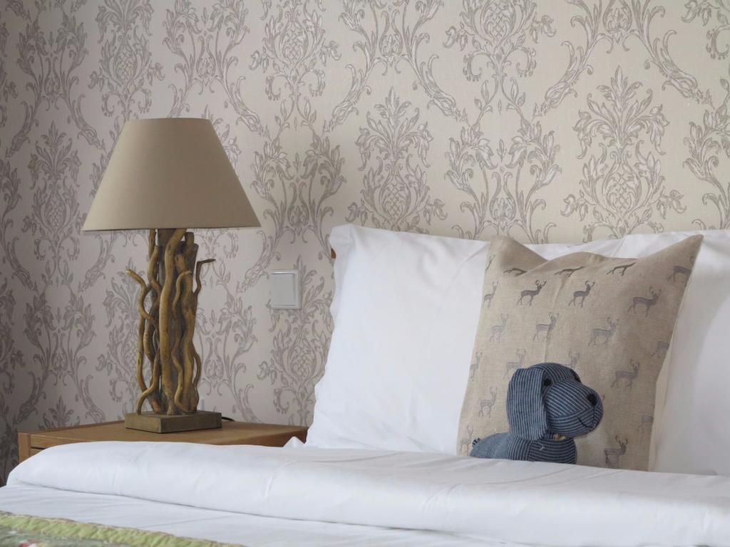 Hotel Pensiunea Doina Bucovinei à Mînăstirea Humorului Extérieur photo