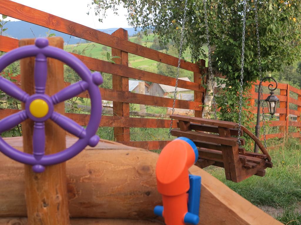 Hotel Pensiunea Doina Bucovinei à Mînăstirea Humorului Extérieur photo